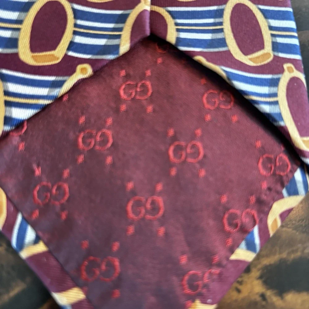 GUCCI Rare tie Red‎ all-over pattern silk from japan J3289